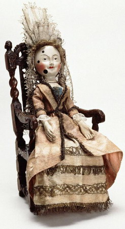 Английская деревянная кукла